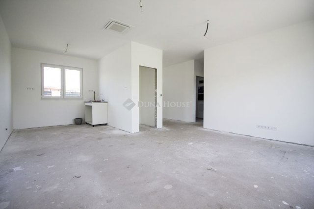 Eladó ikerház, Sződligeten 115.9 M Ft, 4 szobás