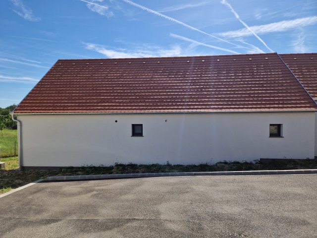 Eladó családi ház, Nagykozáron, Hunyadi utcában 106.9 M Ft