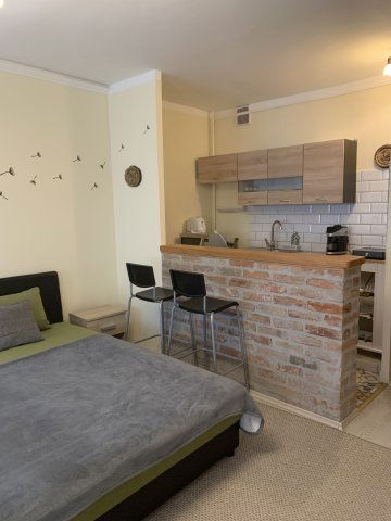 Kiadó téglalakás, albérlet, Egerben 130 E Ft / hó, 1 szobás