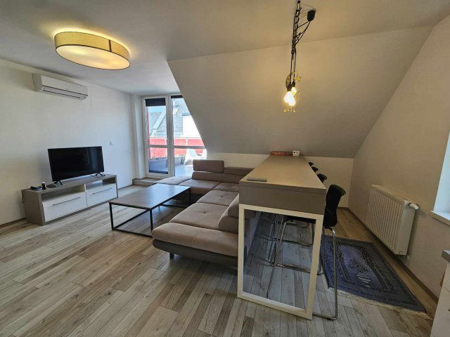 Kiadó téglalakás, albérlet, Pécsett, Szigeti úton, 2 szobás