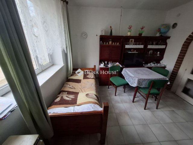 Eladó családi ház, Tiszaalpáron 29.5 M Ft, 2+1 szobás