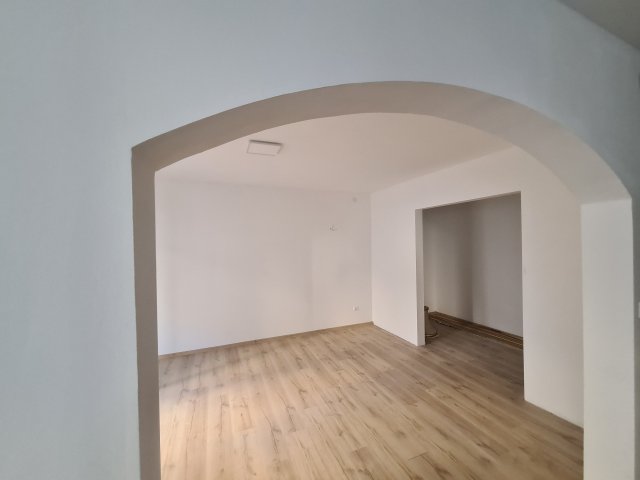 Eladó családi ház, Veszprémben 148 M Ft, 6 szobás