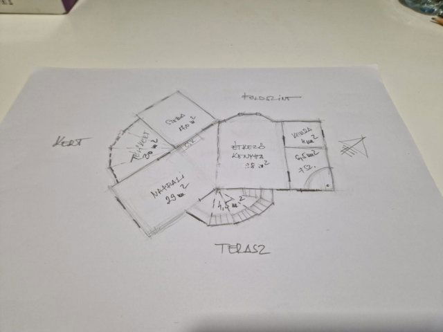 Eladó családi ház, Szekszárdon 99.9 M Ft, 5 szobás