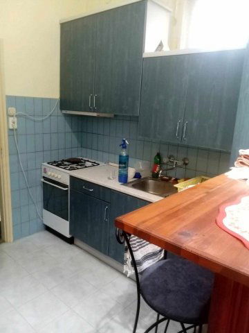Kiadó téglalakás, albérlet, Szegeden, Szentháromság utcában