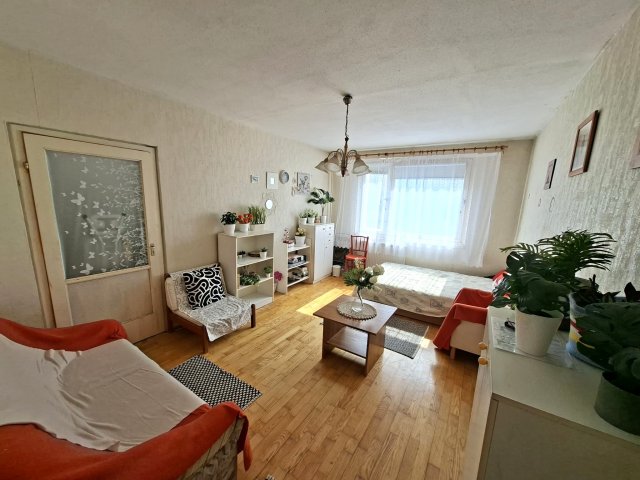 Eladó panellakás, Budapesten, XV. kerületben 62 M Ft, 2 szobás