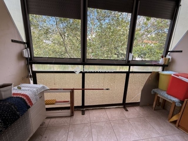 Eladó panellakás, Pécsett 46.5 M Ft, 2 szobás