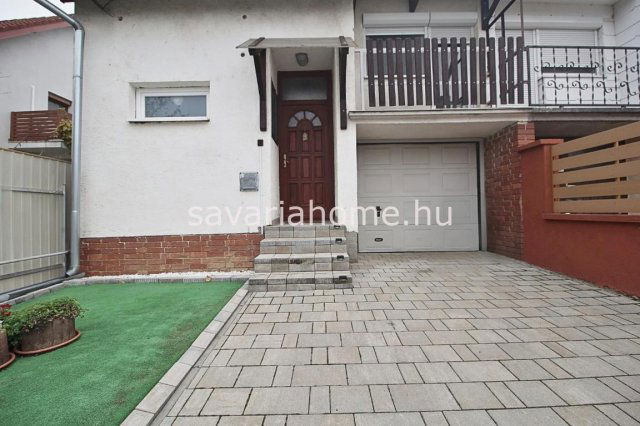 Eladó ikerház, Szombathelyen 78.9 M Ft, 4 szobás