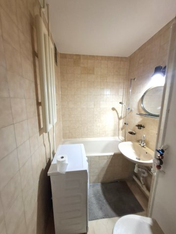 Eladó panellakás, Debrecenben 48 M Ft, 2 szobás