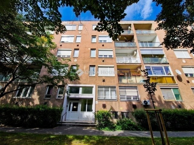 Eladó téglalakás, Budapesten, XIV. kerületben 68.9 M Ft