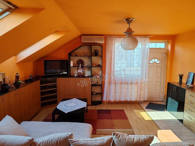 Eladó téglalakás, Győrött 60 M Ft, 2+1 szobás