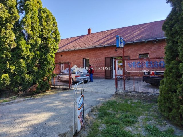Eladó üzlethelyiség, Sárbogárdon, József Attila utcában