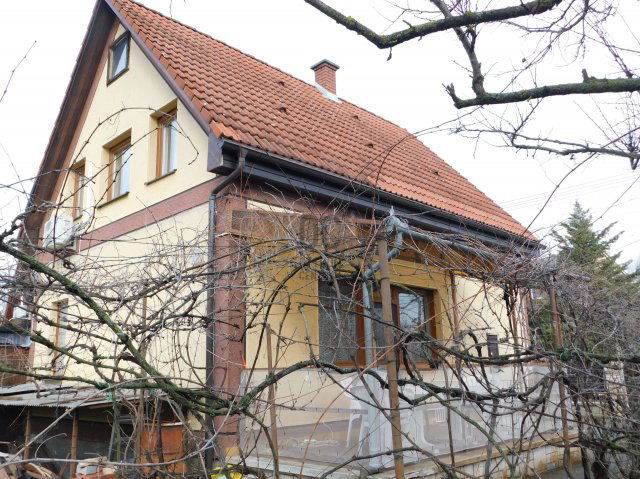 Eladó családi ház, Tápiószentmártonon 39.9 M Ft, 4 szobás