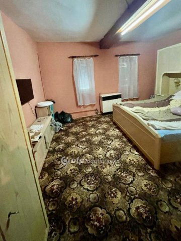 Eladó családi ház, Szűrön 12 M Ft, 3 szobás