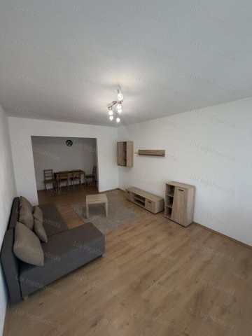 Kiadó panellakás, albérlet, Tatabányán 150 E Ft / hó, 2 szobás