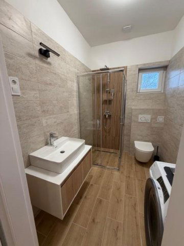 Kiadó téglalakás, albérlet, Tatán 250 E Ft / hó, 2 szobás