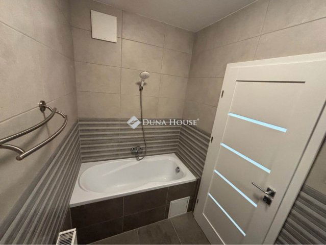 Eladó téglalakás, Nyíregyházán 53 M Ft, 2 szobás