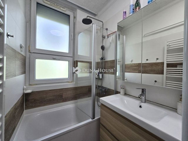Eladó téglalakás, Budapesten, X. kerületben 55 M Ft, 2 szobás