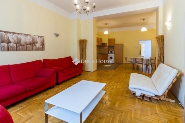 Eladó téglalakás, Budapesten, V. kerületben 120 M Ft, 3 szobás