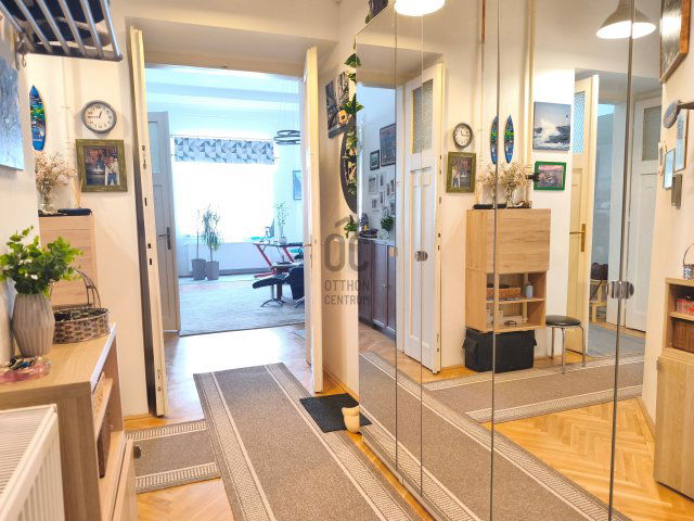 Eladó téglalakás, Budapesten, IX. kerületben, Bakáts utcában