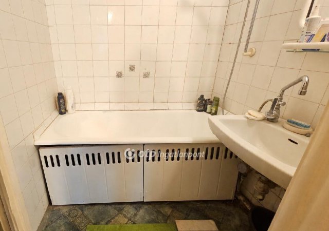 Eladó panellakás, Budapesten, XX. kerületben 49.9 M Ft, 2 szobás
