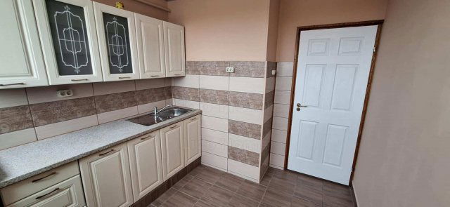 Eladó panellakás, Kaposváron 41.5 M Ft, 2 szobás