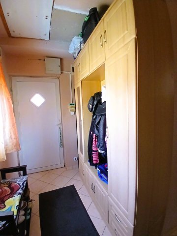 Eladó téglalakás, Szigetszentmiklóson 61.8 M Ft, 4 szobás