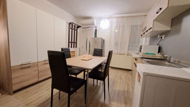 Kiadó sorház, albérlet, Pécsett 100 E Ft / hó, 1 szobás