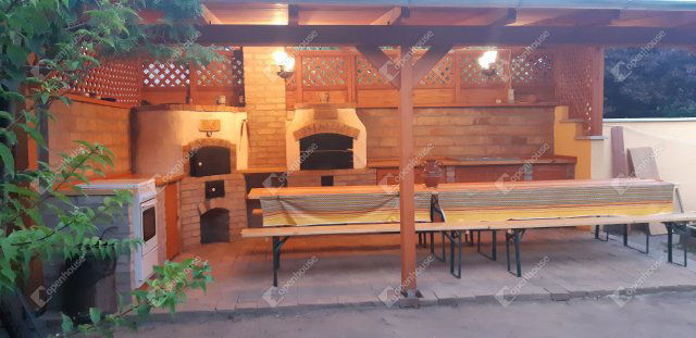 Eladó családi ház, Siófokon 248 M Ft, 5 szobás