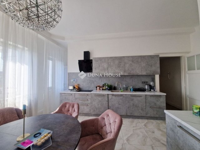 Eladó téglalakás, Budapesten, II. kerületben 269 M Ft, 3 szobás