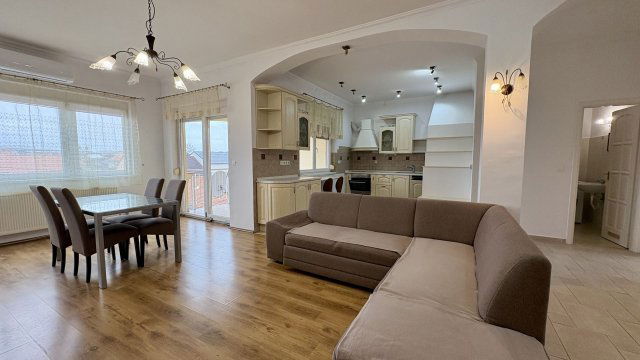 Kiadó téglalakás, albérlet, Debrecenben 280 E Ft / hó, 3 szobás