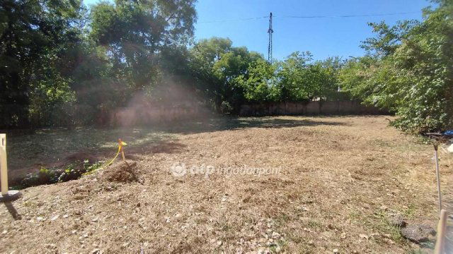 Eladó telek, Budapesten, XV. kerületben 49.7 M Ft