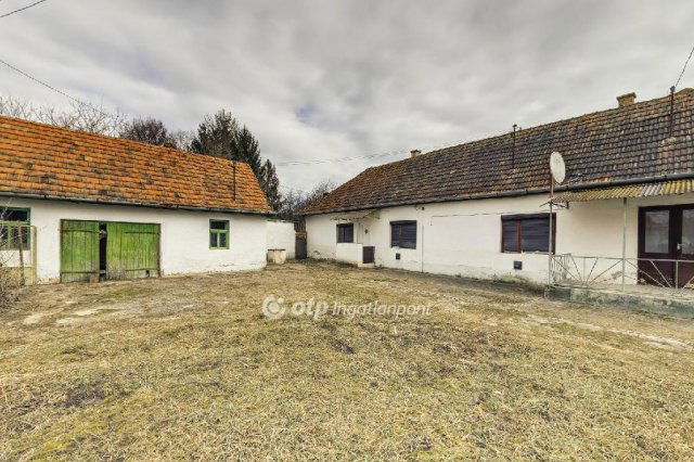 Eladó családi ház, Cserépfaluban 23 M Ft, 4 szobás