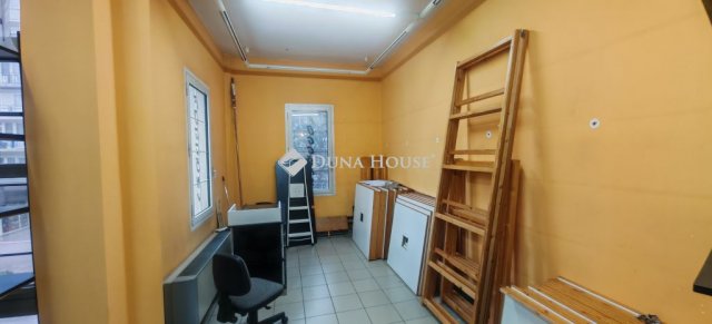 Eladó üzlethelyiség, Zalaegerszegen, Kossuth Lajos utcában