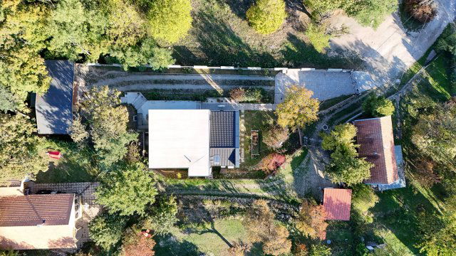 Eladó családi ház, Leányfaluban 220 M Ft, 5 szobás