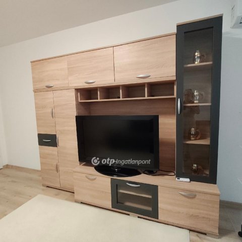 Kiadó téglalakás, albérlet, Nyíregyházán 220 E Ft / hó