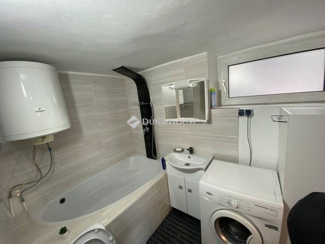 Eladó családi ház, Bakonycsernyén 19.9 M Ft, 2 szobás