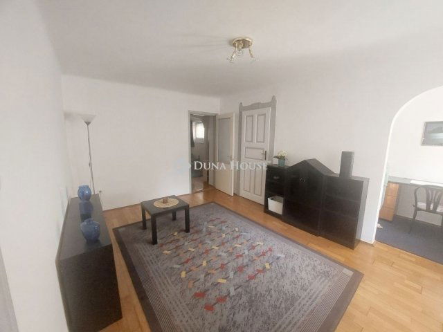 Eladó családi ház, Budapesten, X. kerületben 170 M Ft, 4 szobás
