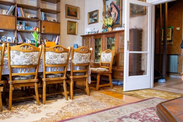 Eladó ikerház, Szombathelyen 69.9 M Ft, 5 szobás