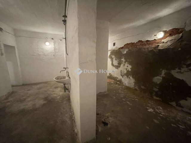 Eladó ipari ingatlan, Szombathelyen 4.99 M Ft