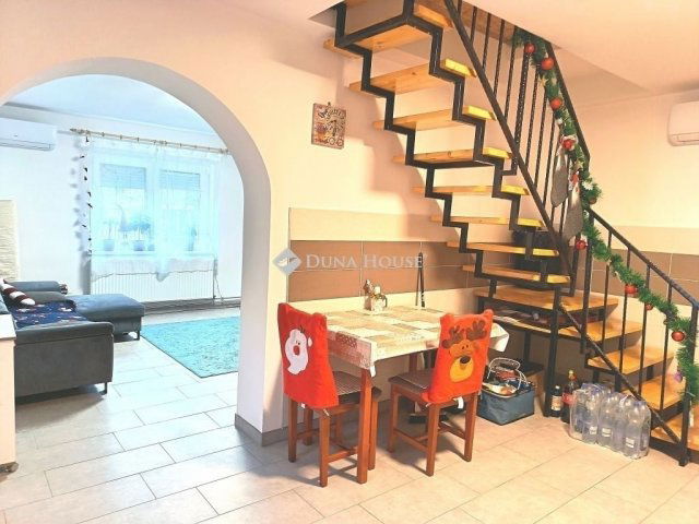 Eladó családi ház, Püspökmolnárin 44.9 M Ft, 4 szobás