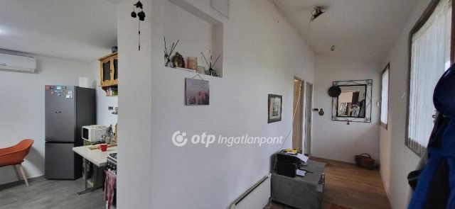 Eladó családi ház, Tatabányán 60.54 M Ft, 2 szobás