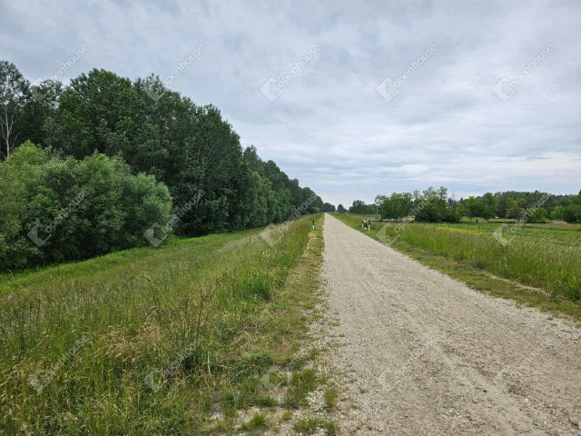 Eladó téglalakás, Győrladaméren 59.98 M Ft, 4 szobás