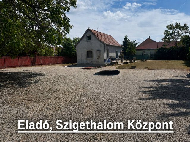 Eladó családi ház, Szigethalmon 69.8 M Ft, 1 szobás