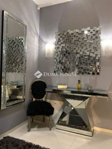 Eladó családi ház, Kerepesen 179 M Ft, 4 szobás