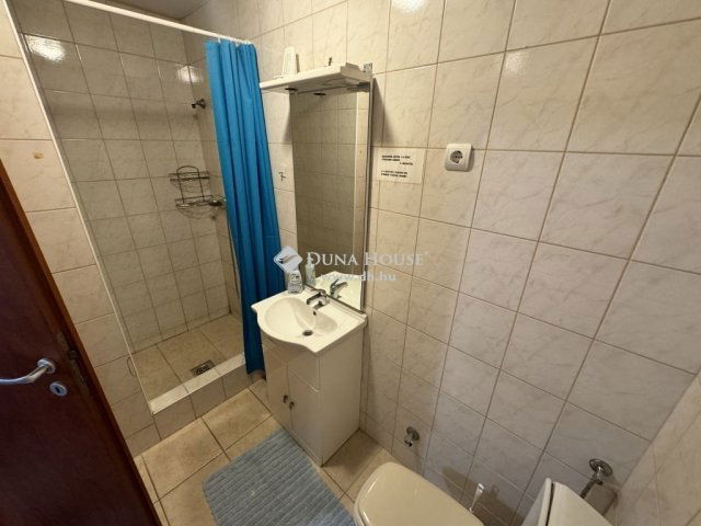 Eladó hotel, Ecseren 250 M Ft / költözzbe.hu