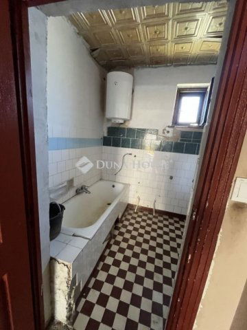 Eladó családi ház, Polgárdin 40 M Ft, 3 szobás