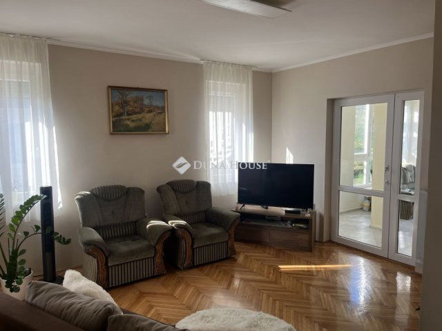 Eladó családi ház, Zalaegerszegen 89.5 M Ft, 5 szobás