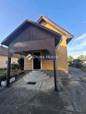 Eladó családi ház, Tóalmáson 29 M Ft, 3+2 szobás