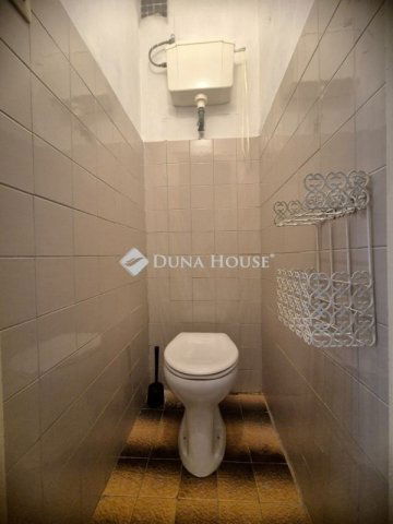 Eladó téglalakás, Budapesten, II. kerületben 109.9 M Ft