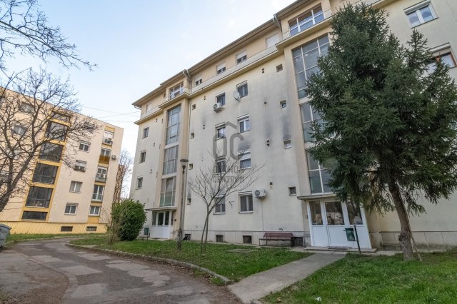 Eladó téglalakás, Szekszárdon, Wigand János téren 43.5 M Ft